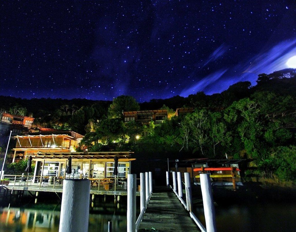 Bay Of Many Coves Hotel Arthur's Bay Exterior photo